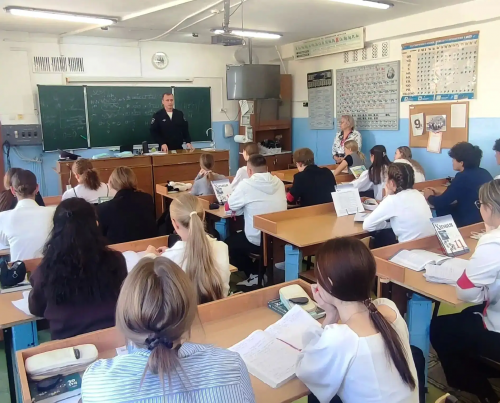 Госавтоинспекция провела профилактическую беседу со старшеклассниками Госавтоинспекция провела профилактическую беседу со старшеклассниками