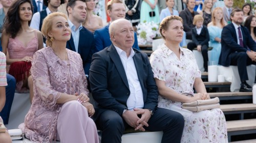 С любовью из Казани: завершились съемки специального сезона «Ландышей» для Wink С любовью из Казани: завершились съемки специального сезона «Ландышей» для Wink