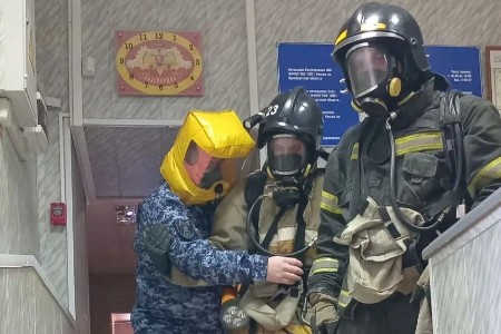 В Оренбургской области росгвардейцы приняли участие в пожарно-тактическом занятии В Оренбургской области росгвардейцы приняли участие в пожарно-тактическом занятии